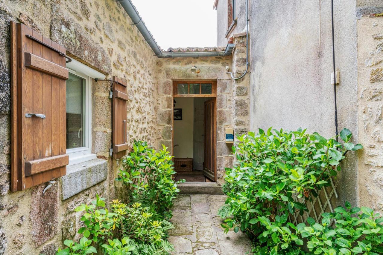 Villa Le Moulin de Pilet à Mortagne-sur-Sevre Extérieur photo